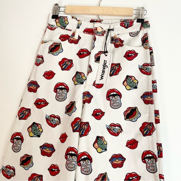 NWT Wrangler Barrel 652 High Rise Jeans Rolling Stones / Read my Lips 25 x 31 - Picture 3 of 9